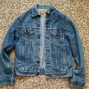 Women’s Levi vintage jean jacket